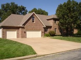 210 S Woodmont Dr, Joplin, MO 64801
