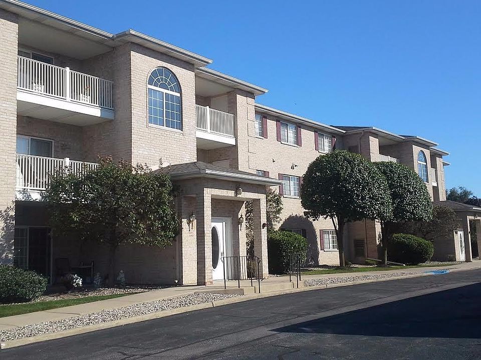 1st image of 2039 W 75th Pl Unit 28