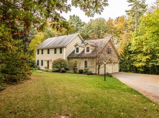 12 Springbrook Ln, Falmouth, ME 04105