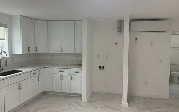 4th image of 1155 E 81st St #A