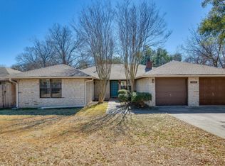 1005 Westwood Dr #B, Round Rock, TX 78681