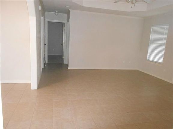 3rd image of 3201 Purdue Dr