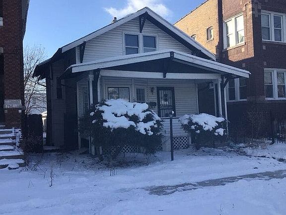 3rd image of 6520 S Rockwell St