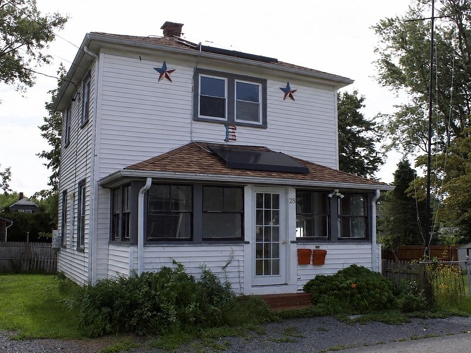 1st image of 28 Crane St
