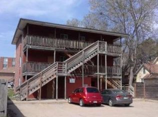 617 S 19th St, Lincoln, NE 68508