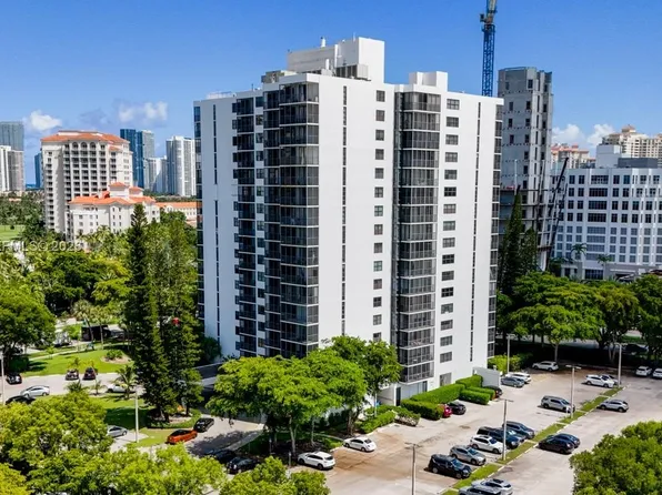 20100 W Country Club Dr APT 504, Aventura, FL 33180