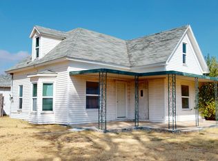 203 N Main St, Arnett, OK 73832