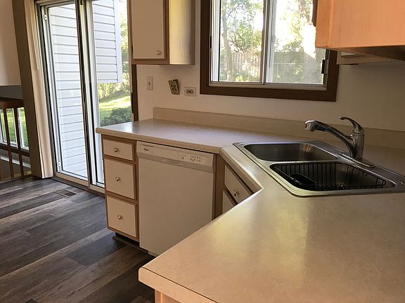 5th image of 151 Caribou Dr