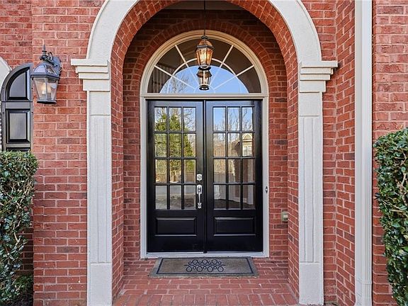 2nd image of 4614 Glory Maple Trce