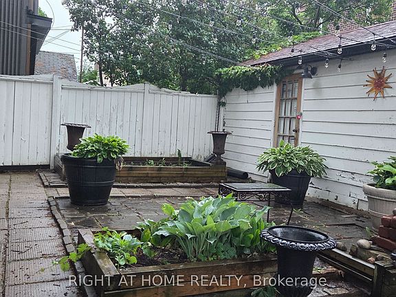 2nd image of 179 Gilmour Ave