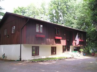 125 Pinecrest Ave, Dallas, PA 18612