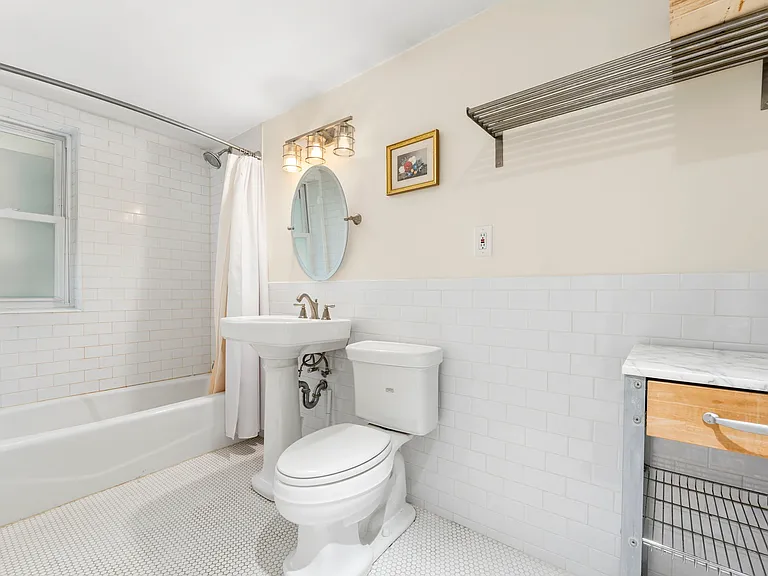 46 Cambridge Pl #1 — Photo 8
