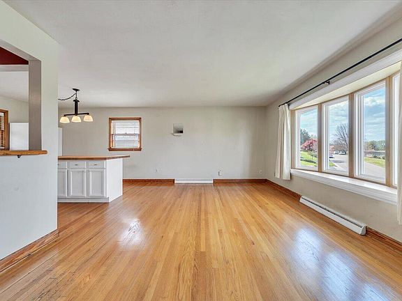 3rd image of 2515 Northminster Rd NW