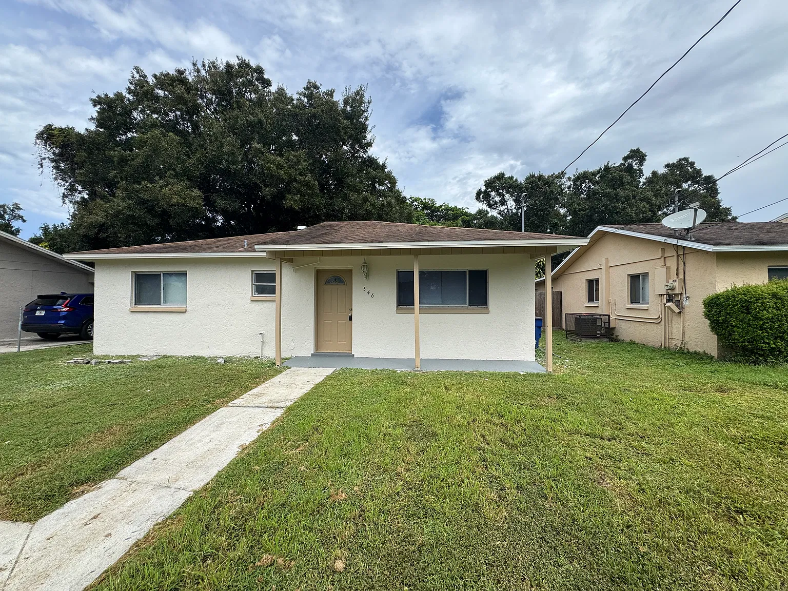 2 bed, 900 sqft, $1,050 — Photo 1