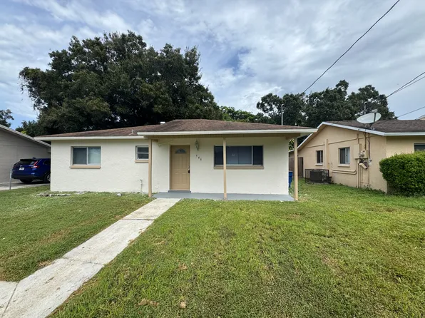 546 San Bernardino St, North Fort Myers, FL 33903