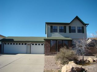 1305 Kingsroyal Blvd, Pueblo, CO 81005