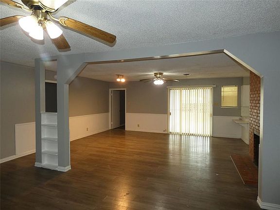 2nd image of 3813 Wilshire Dr