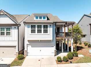 360 Hayden Cir, Woodstock, GA