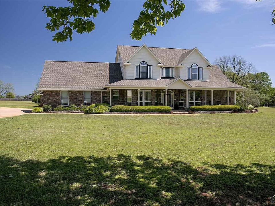 1st image of 111 Pecan Valley Dr