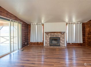 24947 Lake Lenore Dr NW, Soap Lake, WA 98851