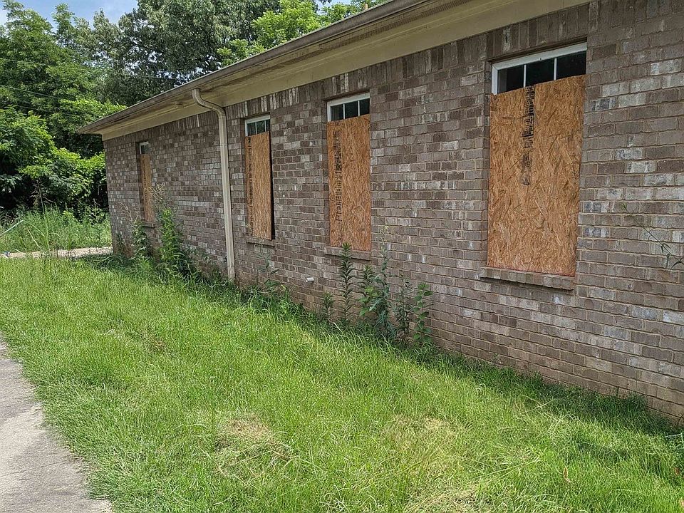 2nd image of 1218 Ethel St