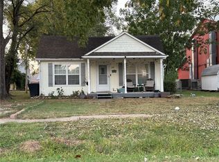 224 E 3rd St, Adrian, MO 64720