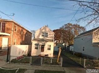 15023 125th St, South Ozone Park, NY 11420
