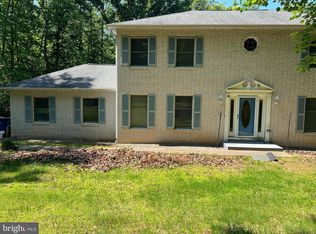 5891 Anthony Dr, Woodbridge, VA 22193