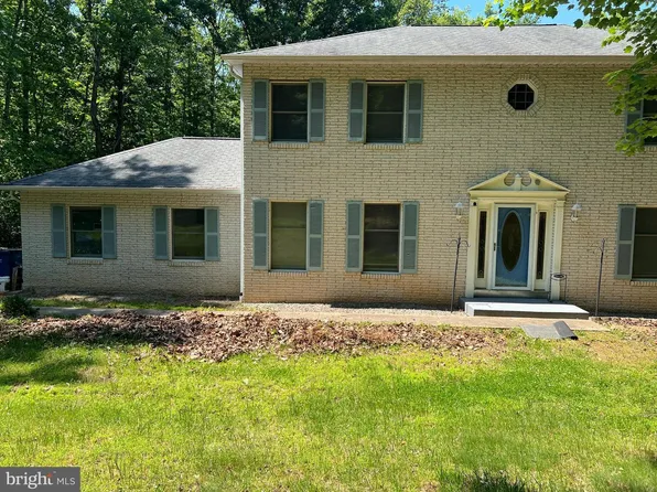 5891 Anthony Dr, Woodbridge, VA 22193