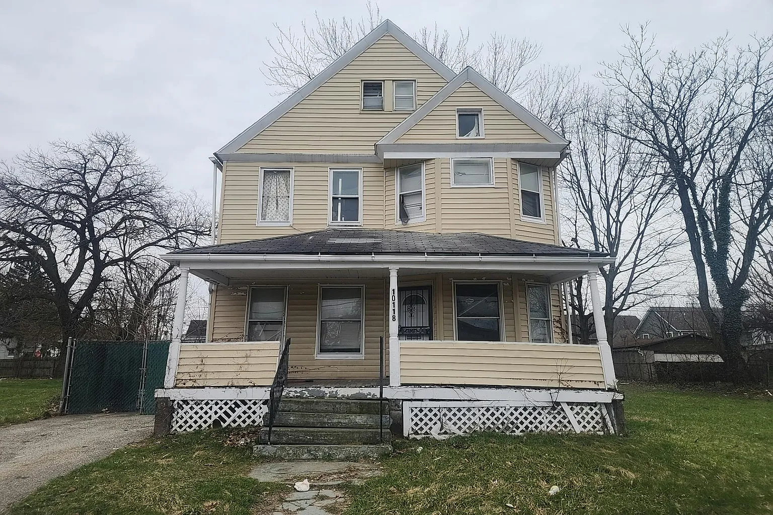 10118 Olivet Ave photo 1