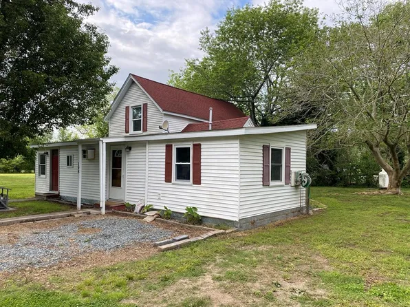 198 Market St, Onancock, VA 23417