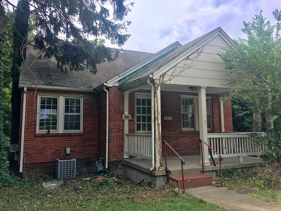 1st image of 2412 N Illinois St