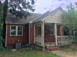 2412 N Illinois St, Arlington, VA 22205