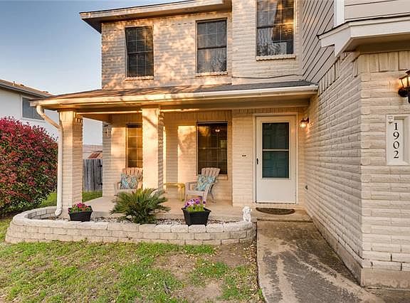 4th image of 1902 Brentwood Dr