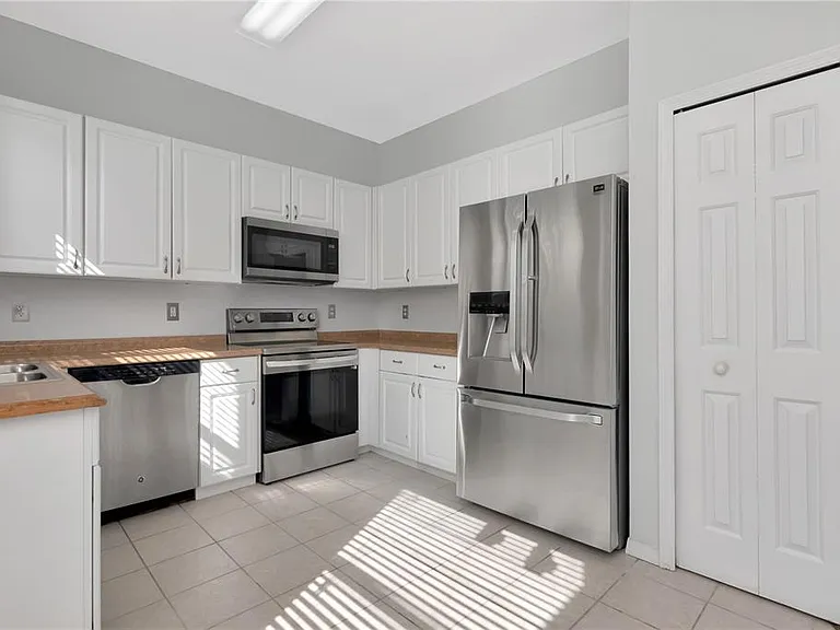 34902 Teeview Ln — Photo 9
