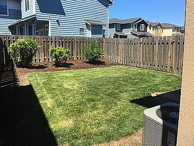 1481 Gifford St SE — Photo 11