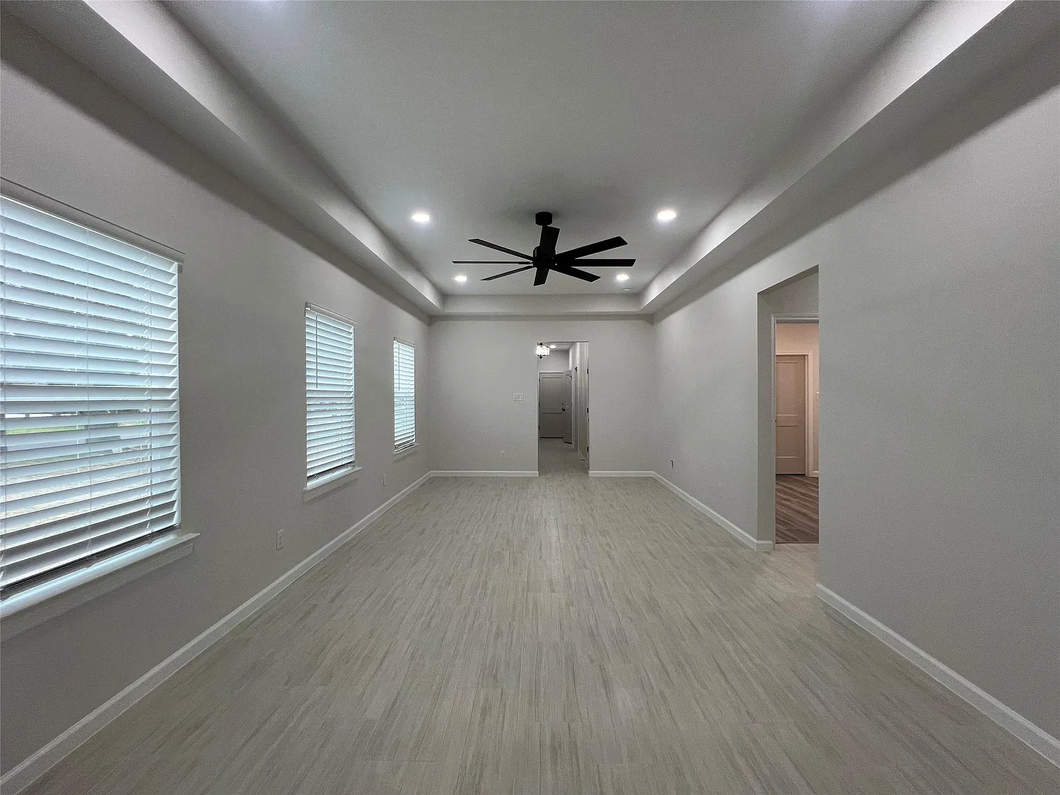 3 bed, 2.5 bath, 1840 sqft, $2,195 — Photo 3