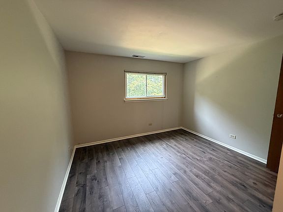 5th image of 2256 Abbeywood Dr APT B