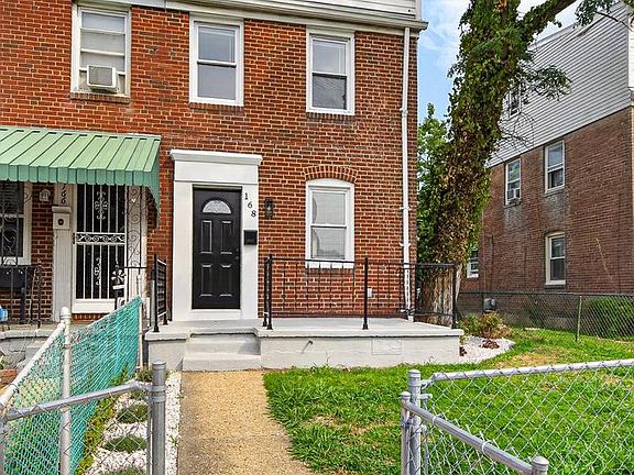 4th image of 168 Chestnut St