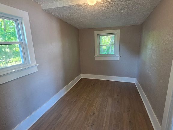 4th image of 29 Adams St #3
