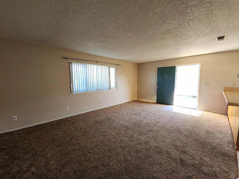 1261 S Jackson St #D — Photo 2