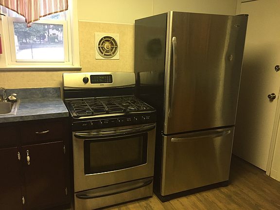 3rd image of 338 Livingston Ave