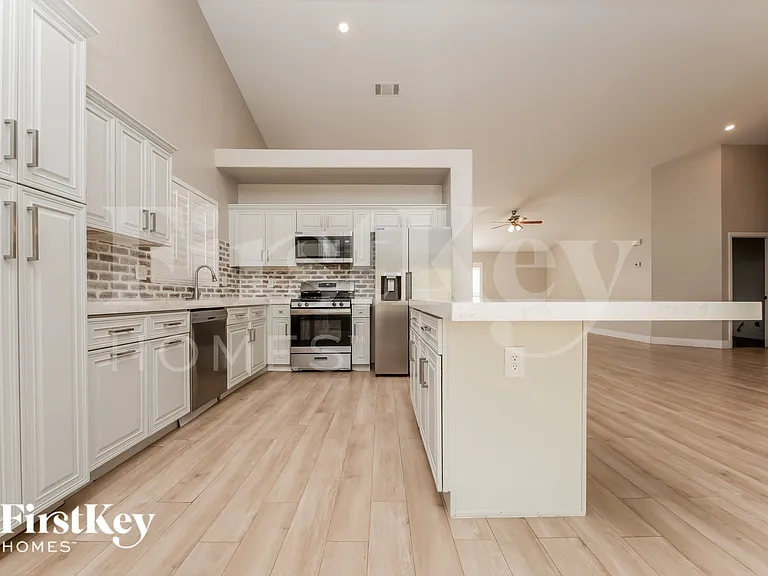 7409 Pinto Bluff St — Photo 6
