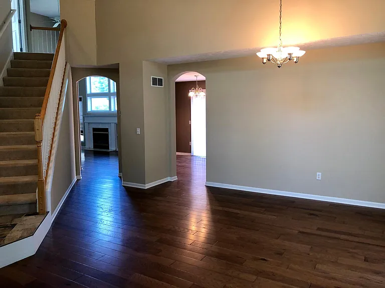 703 Maple Hill Ct SE — Photo 8