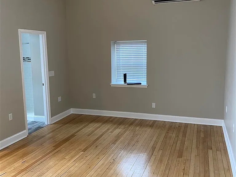 5 S Center St #212 — Photo 6