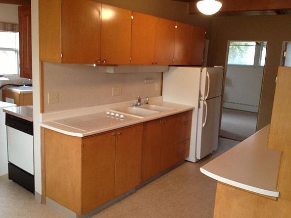 5th image of 1827 Beech Dr