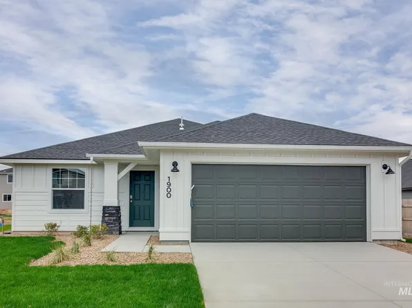 1900 SW Besra Dr, Mountain Home, ID 83647