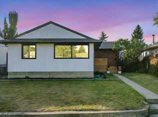 7404 82nd St NW, Edmonton, AB T6C 2X1