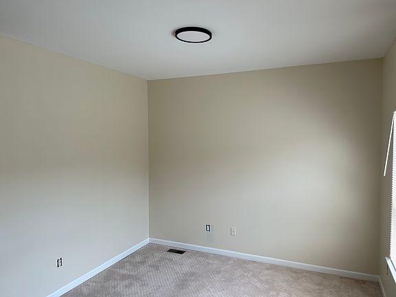 4th image of 270 E Palmer St #270