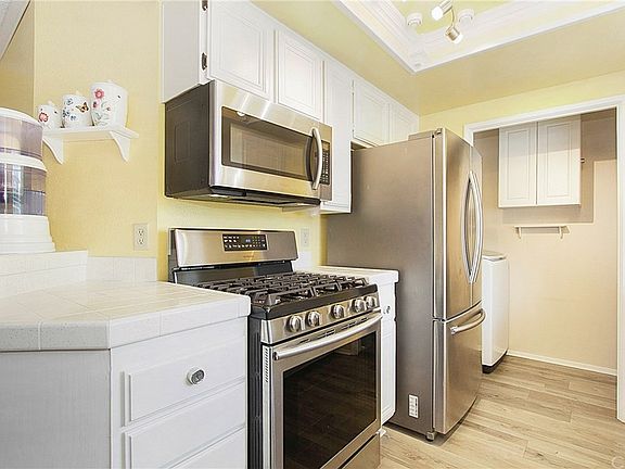 3rd image of 5 Clover Ln #353